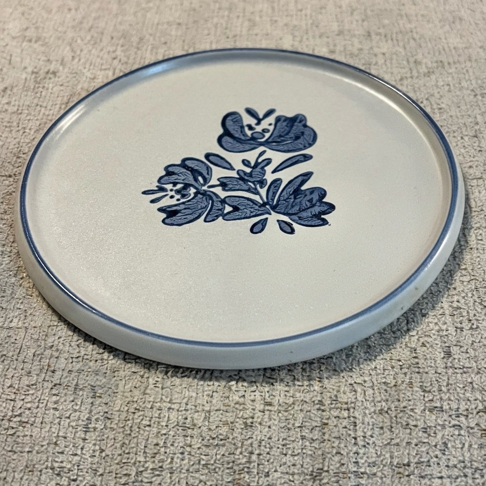 Pfaltzgraff Yorktowne Round Trivet 6.75" Blue Floral Stoneware 970 USA